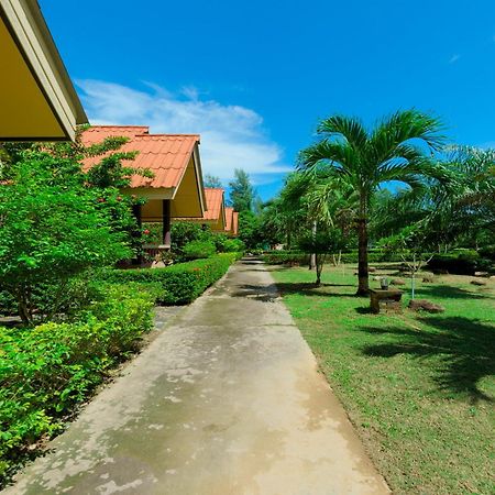 Rim Khao Resort Ko Lanta Екстериор снимка